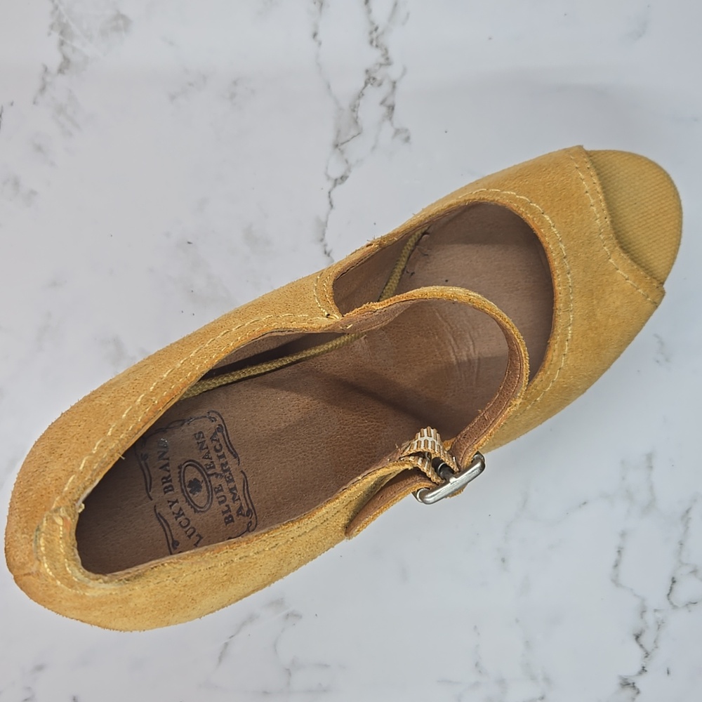 Lucky Brand Yellow Suede Platform Heels Size 7.5 - Picture 13 of 15